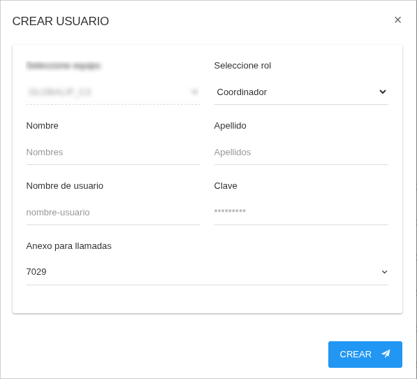 Formulario para crear un nuevo usuario con campos para equipo, rol, nombre, credenciales y anexo.